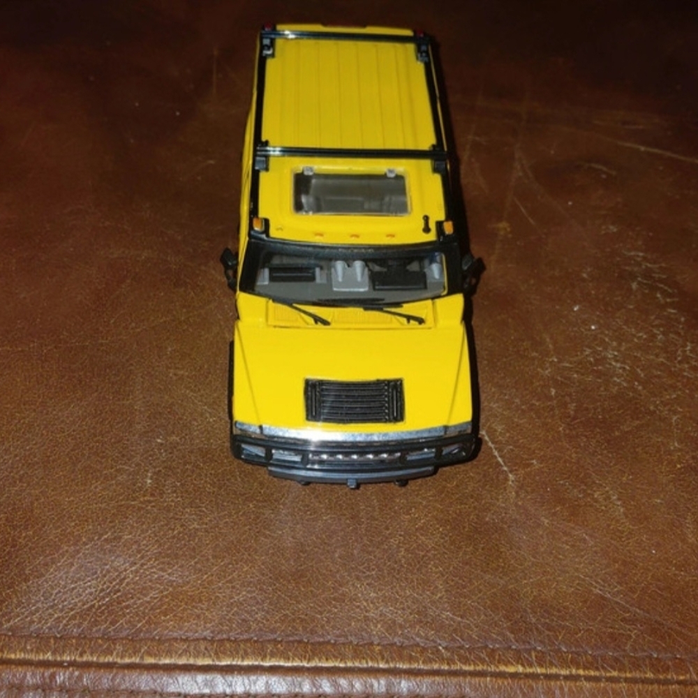 Hummer h2 scale 1/27